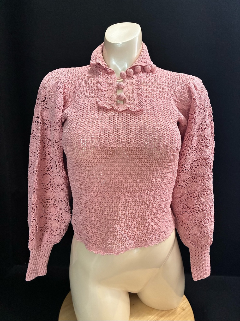 VTG Lim’s 💯 Cotton Pink Crochet Puff Sleeve Knit Top with Pom Pom Buttons EUC